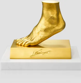 GOLDEN FOOT