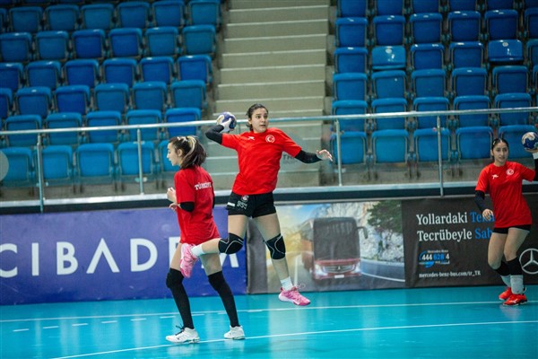 kadın hentbol