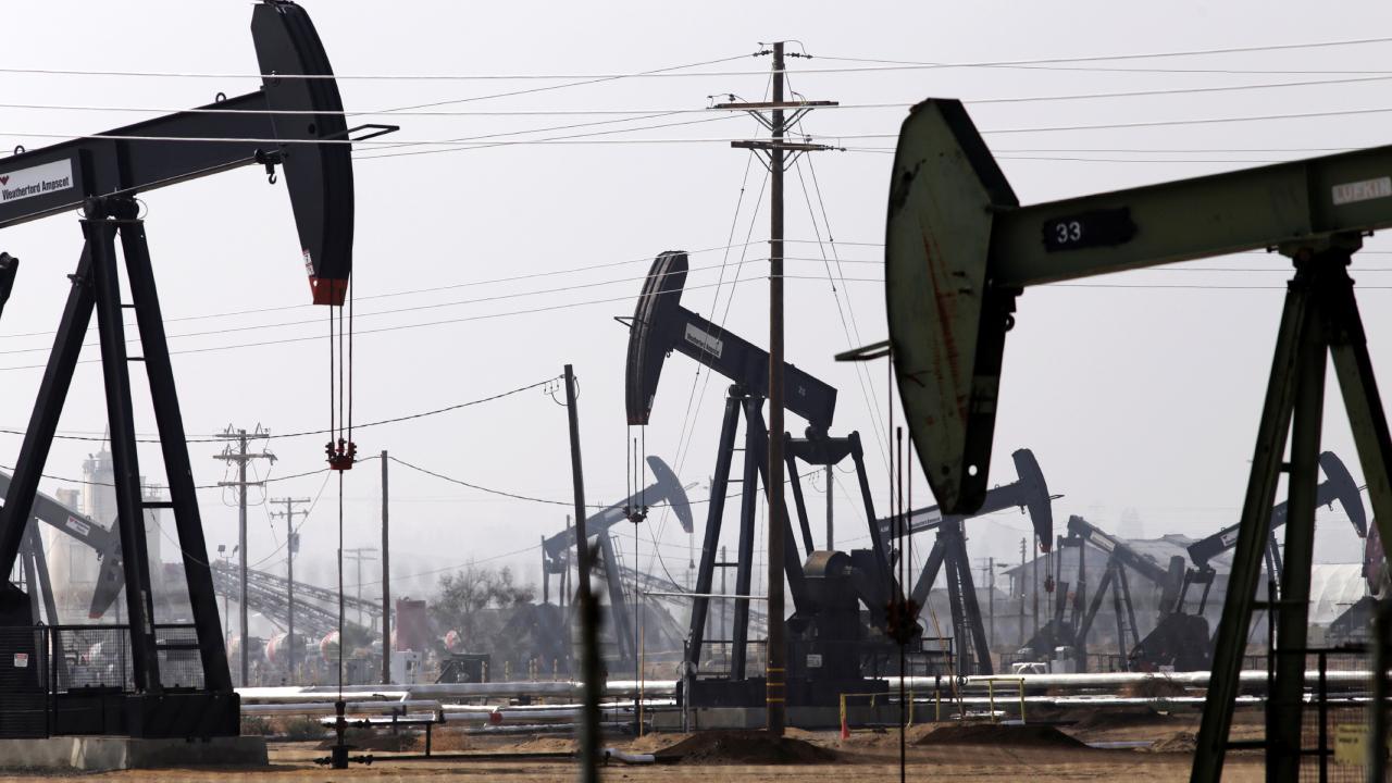 Brent petrolün varil fiyatı 76,33 dolar