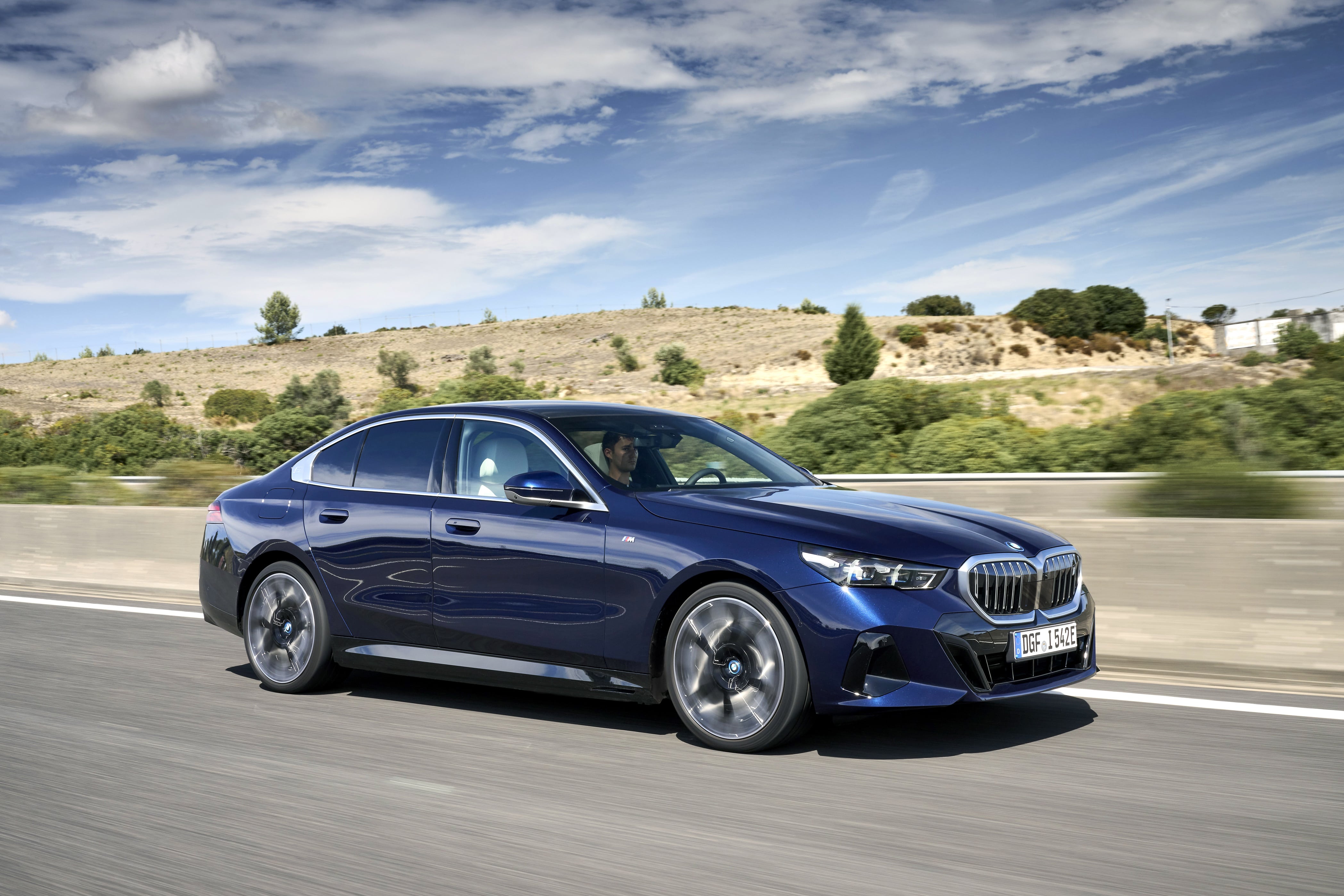 Mild Hybrid Dizel Motorlu Yeni BMW 520d xDrive Modeli ile Yollara Çıkıyor