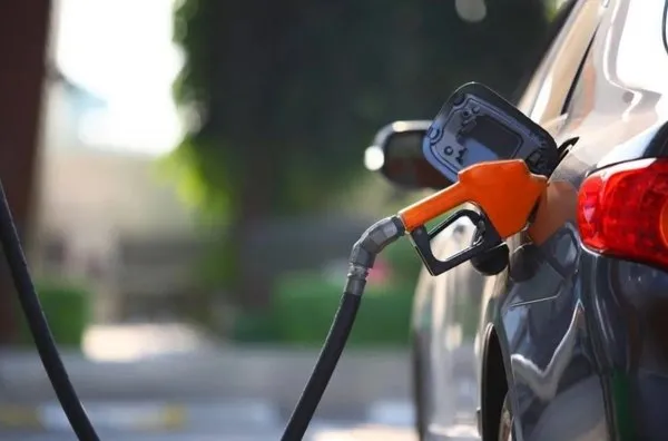 Akaryakıt fiyatları değişti! Petrol kazançlarını sildi! 2 Aralık 2023 mazot, benzin fiyatı ne kadar?