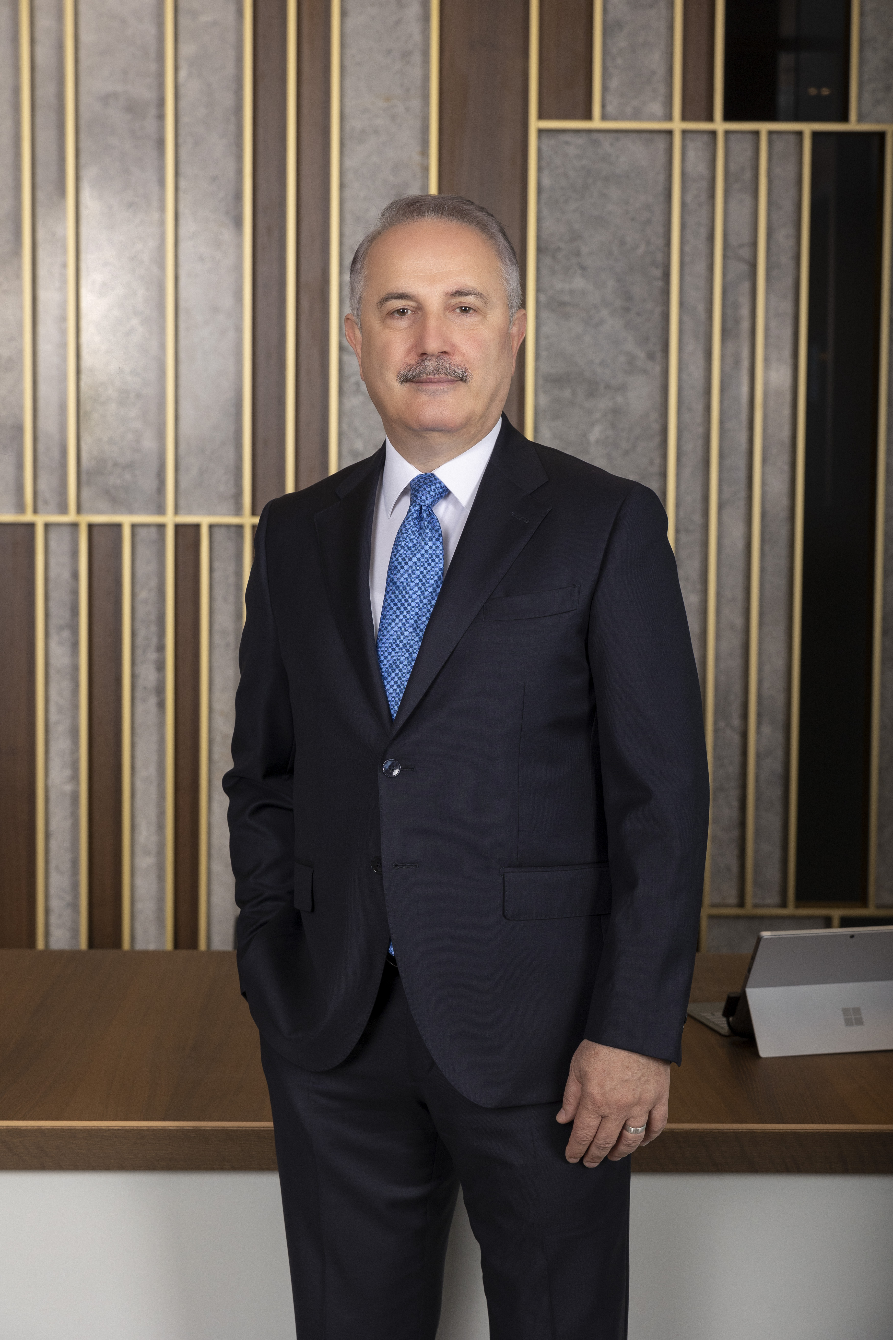 VakıfBank’ın Genel Müdürü Abdi Serdar Üstünsalih,