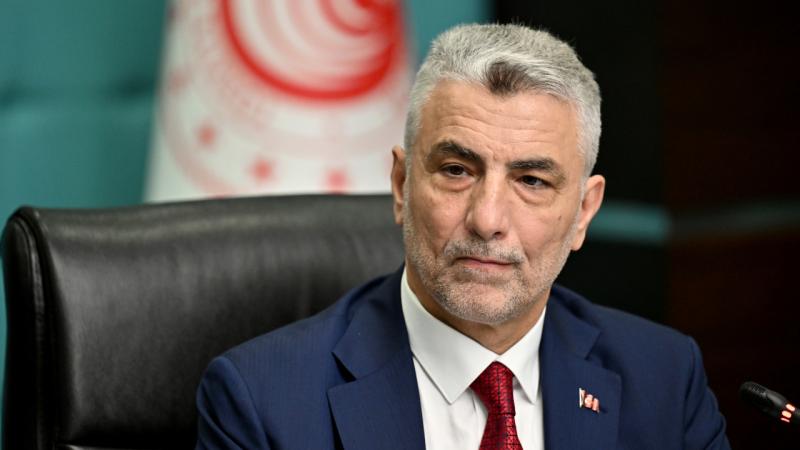  Ticaret Bakanı Ömer Bolat