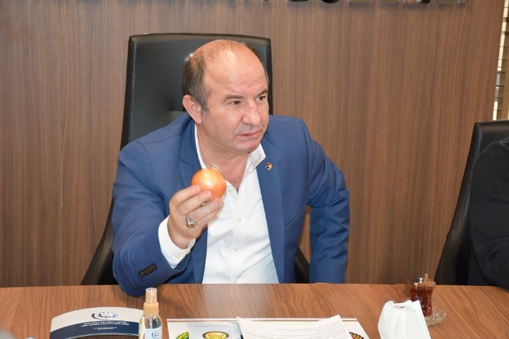 POLATLI’DA SOĞAN ÜRETİCİSİ YİNE MAĞDUR