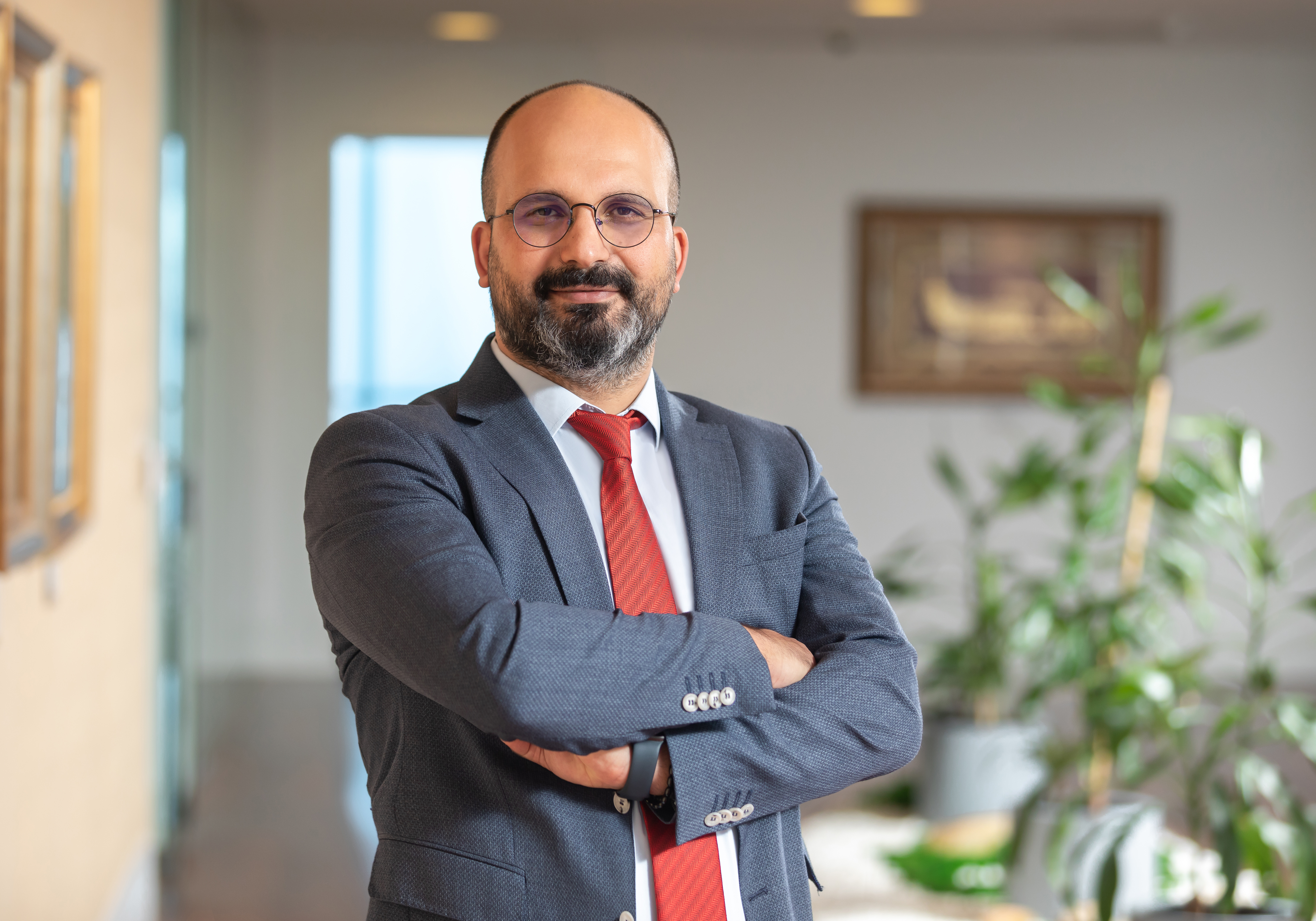  Dr. Ömer Emeç