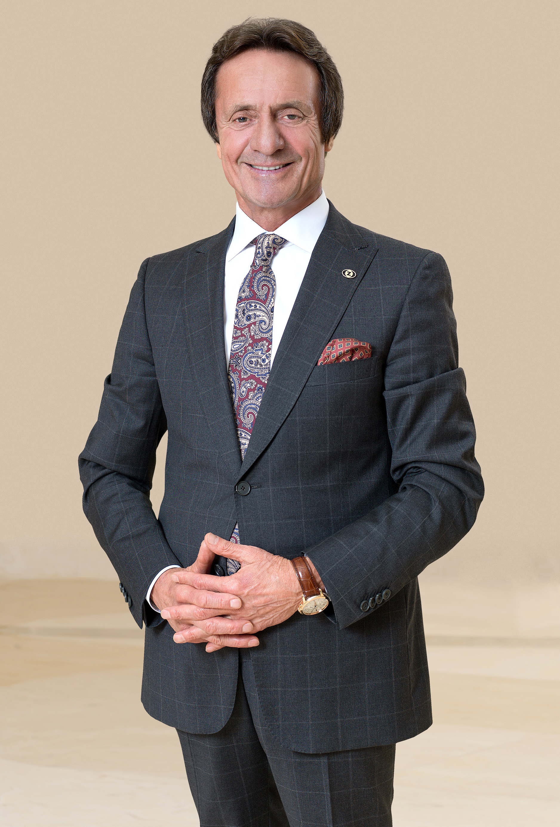  Ahmet Zorlu
