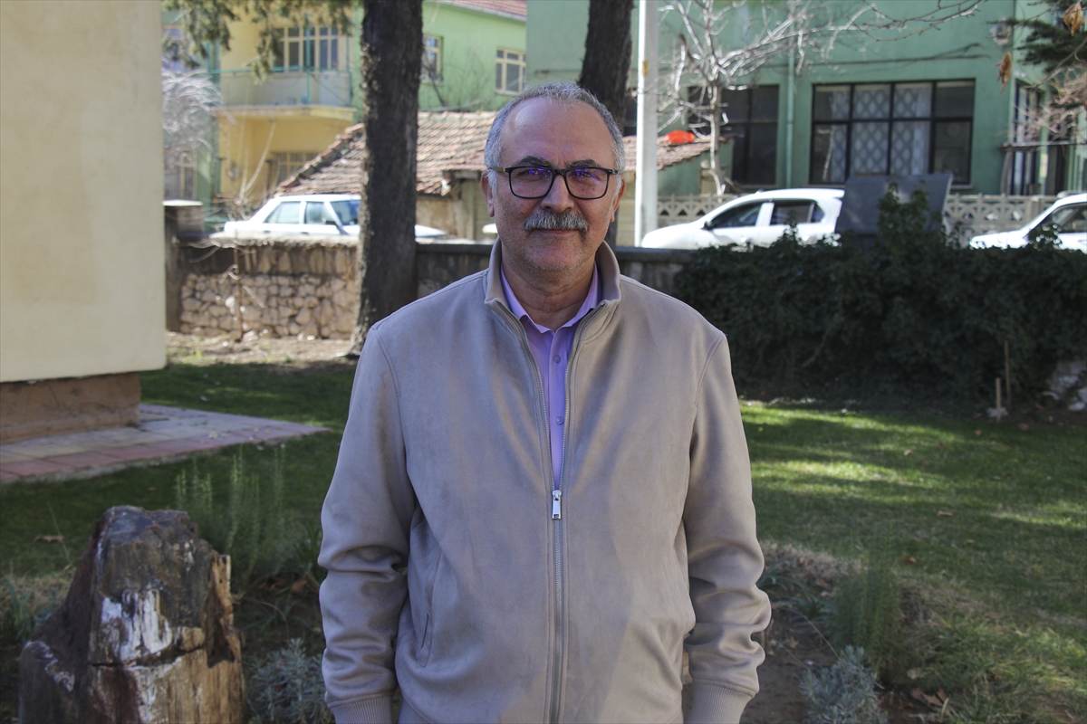 Doç. Dr. Selahattin Polat