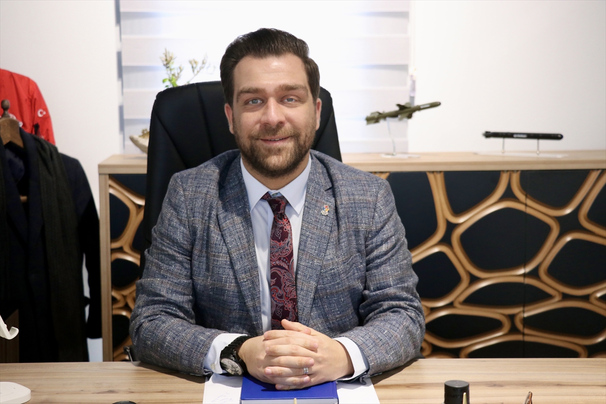 Özdemir Bayraktar 