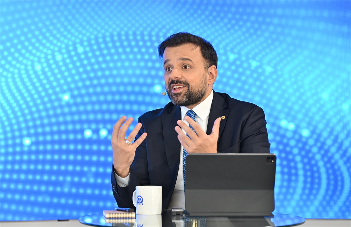 Dr. Ali Taha Koç