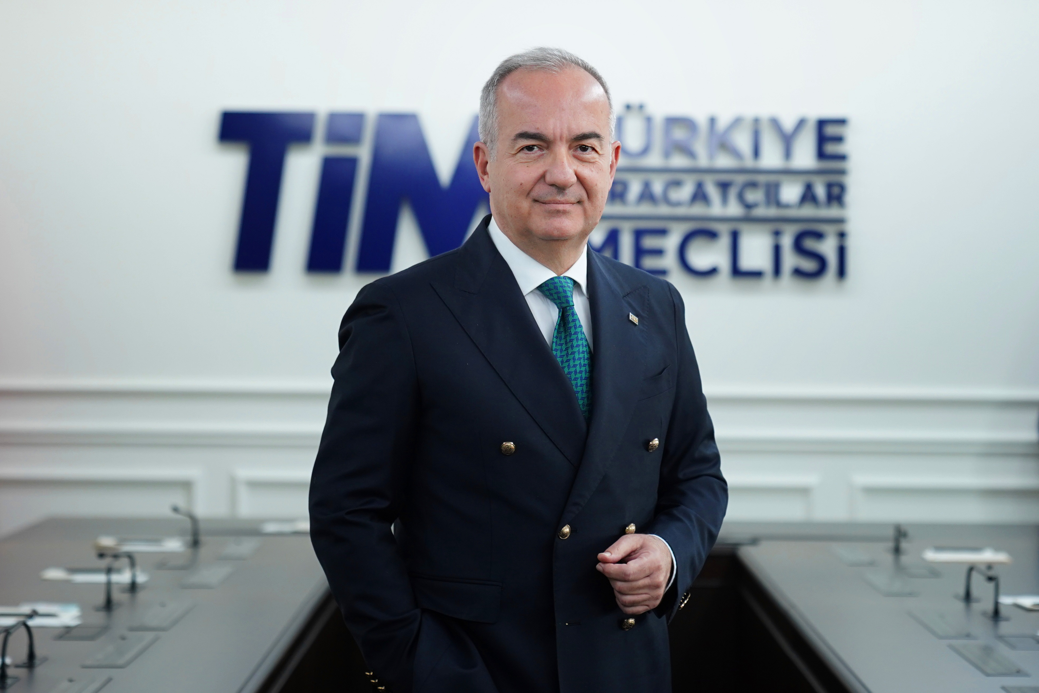  Kutlu Karavelioğlu