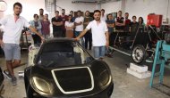 18 üniversiteli ürettikleri araç ile 450 kilometre gitmeyi hedefliyor
