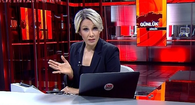 CNN Türk sunucusu Saynur Tezelin görevine son verildi CNN Türk sunucusu Saynur Tezelin görevine son verildi