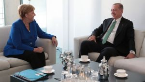 Merkel: Almanya Olarak İstikrarlı Bir Türkiye İstemekteyiz