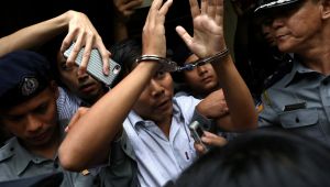 Myanmar'daki iki muhabire 7 yıl hapis