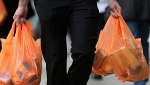 Poşetler Market 'te 25 kuruş oluyor