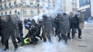 Fransa'da gözaltı sayısı 95'e çıktı