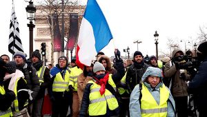 Son dakika: Paris'te sarı yeleklilerin gösterisi öncesinde 25 gözaltı