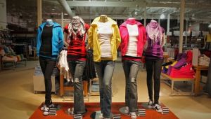 Hazırgiyim ve tekstil sektörleri 15,6 milyar dolar dış ticaret fazlası veriyor