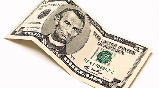 Çin büyüme hedefini düşürdü, Dolar ve petrol nasıl tepki verdi?