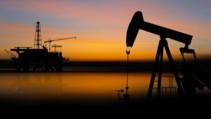 Petrol fiyatları dört ayın zirvesinden geriledi
