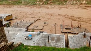 İran: ABD selzedelere yardım kanallarını engelliyor