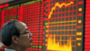 Çin’in Döviz Rezervi 6 Ay Sonra İlk Kez Geriledi 