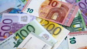 Euro Bölgesi'nde enflasyon nisanda yükseldi