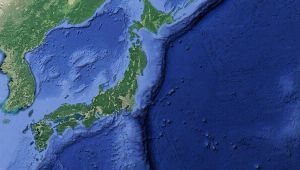Japonya açıklarında iki yük gemisi çarpıştı