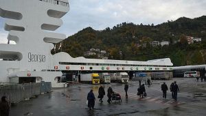 Sarp Sınır Kapısı'ndan 4 ayda 1 milyon 663 bin kişi geçti