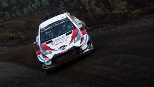 ŞİLİ RALLİSİNDE ESTONYA’LI PİLOT OTT TANAK NEFESLERİ KESTİ