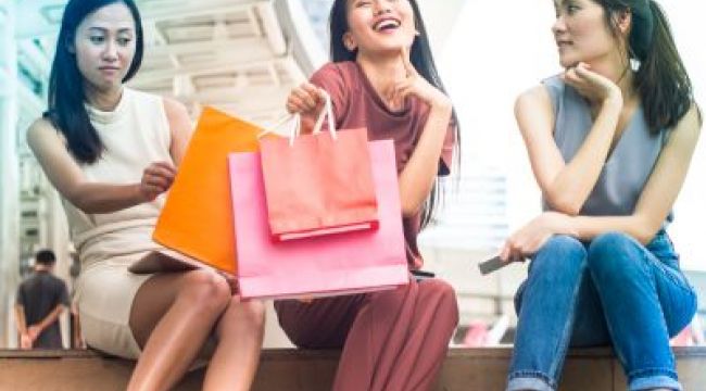 TAX FREE ALIŞVERİŞTE ÇİNLİLER AÇIK ARA ÖNDE