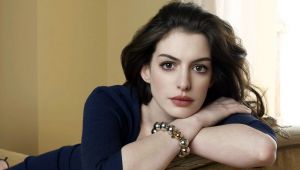  BİR STAR HİKAYESİ ANNE HATHAWAY