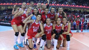 FİLENİN SULTANLARI DOLUDİZGİN: TÜRKİYE 3 – 0 FRANSA