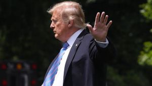 Trump: Japonya'ya otomotiv vergisi getirmeyi şu an değerlendirmiyorum