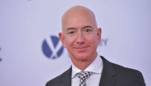 Bezos ‘en zengin’ unvanını kaybetti