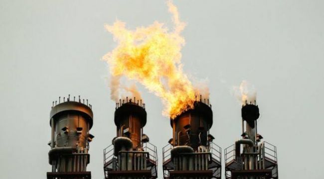 Küresel petrol arzı kasımda arttı