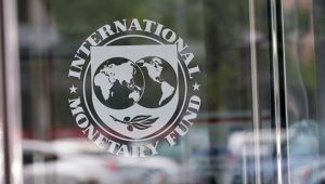 IMF, Küresel büyüme tahminlerini düşürdü