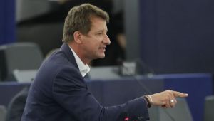 Almanya'dan Sonra Fransa'da 'Yeşil' Dalga mı Geliyor?