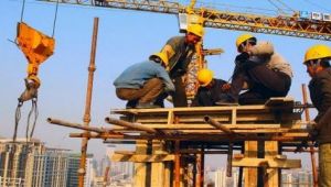 1 milyon 200 bin inşaat işçisi şantiyelerde