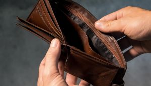 Açlık sınırı 2 bin 438 liraya yükseldi