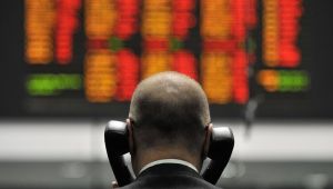 Yabancı yatırımcılar satmaya devam ediyor