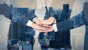 ARTIK FİRMALAR DEĞİŞMEK ZORUNDA...