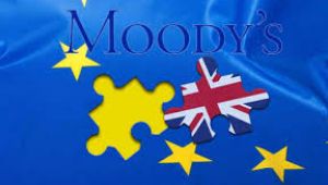 Moody's İngiltere'yi anlaşmasız ayrılık konusunda uyardı