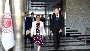 TİCARET BAKANI PEKCAN, MACARİSTAN DIŞİŞLERİ VE TİCARET BAKANI SZIJJARTO İLE GÖRÜŞTÜ