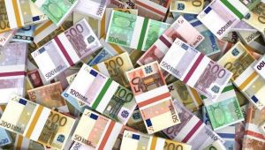 Euro, dolar karşısında 21 ayın zirvesinde