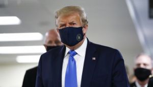 Donald Trump : Nisan'a kadar her Amerikalıya yetecek kadar aşıya sahip olmayı bekliyoruz