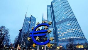 Euro Bölgesi`nde yıllık enflasyon sıfırın altında