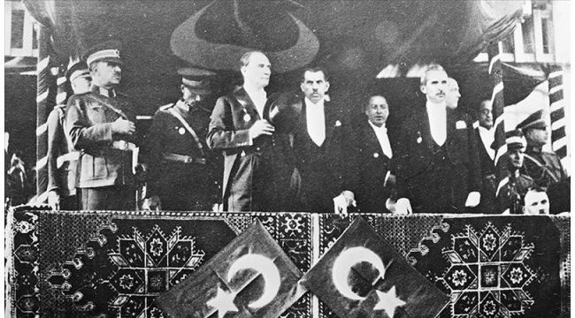 Cumhuriyet 97 yaşında