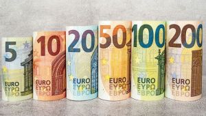 Euro Bölgesi'nde nakit fazlası ilk kez 3 trilyon euroyu aştı