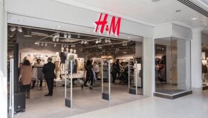 Giyim devi H&M yüzlerce mağazasını kapatacak